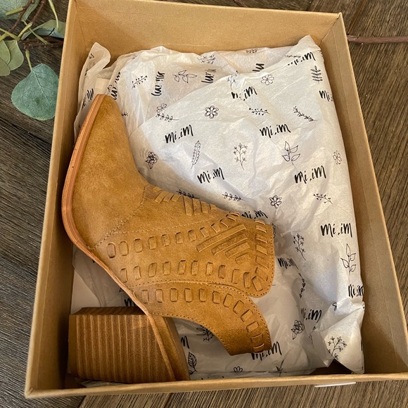 MI IM LEATHER EMILY Camel Womens boots booties SIZE 6 NEW - Picture 9 of 12